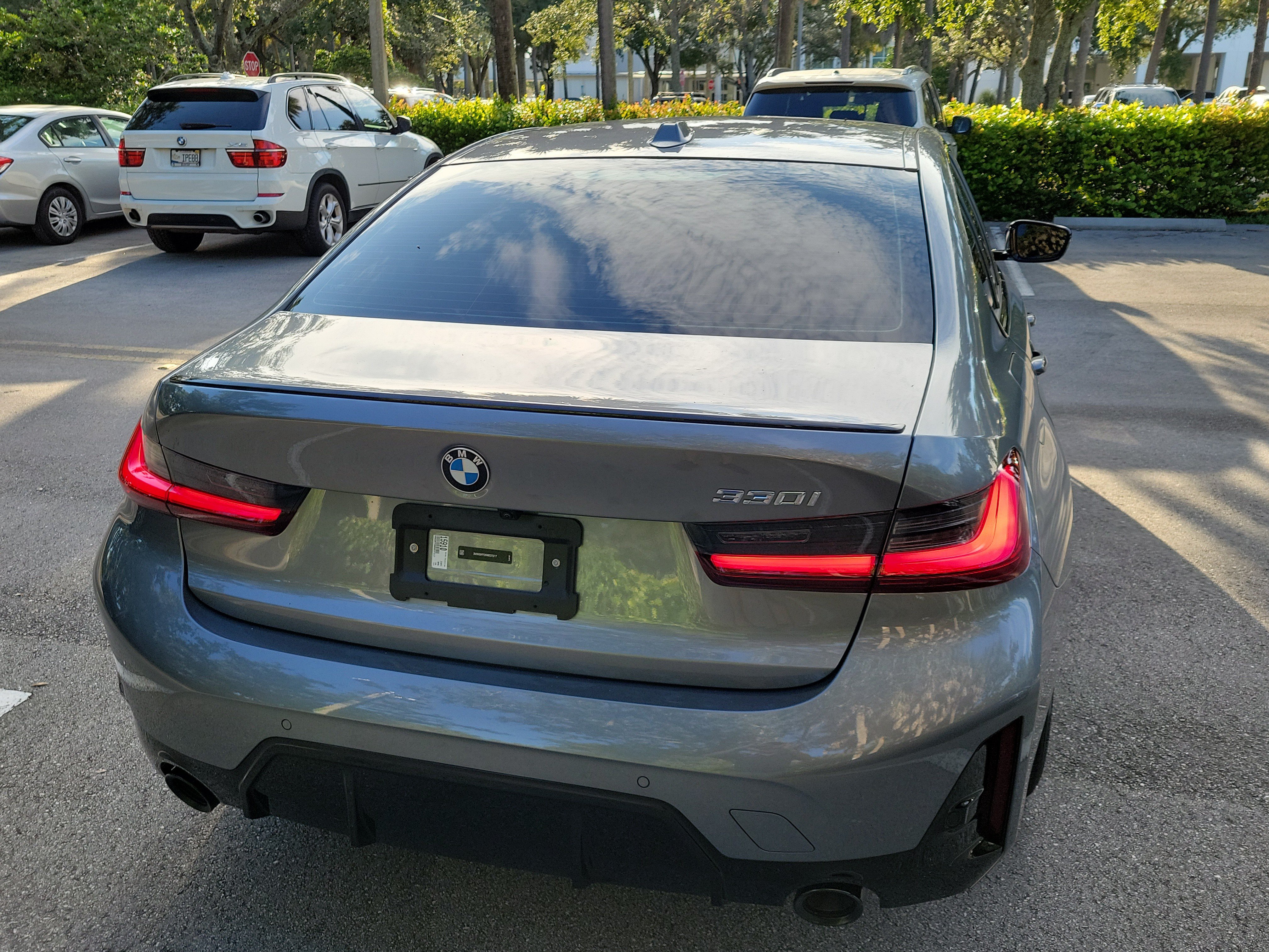 Used 2024 BMW 330i Sedan w/ M Sport Package RWD image 7