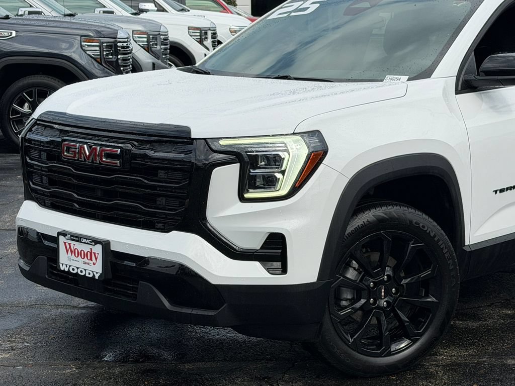 Certified 2025 GMC Terrain Elevation w/ Black Edition AWD/4WD image 4