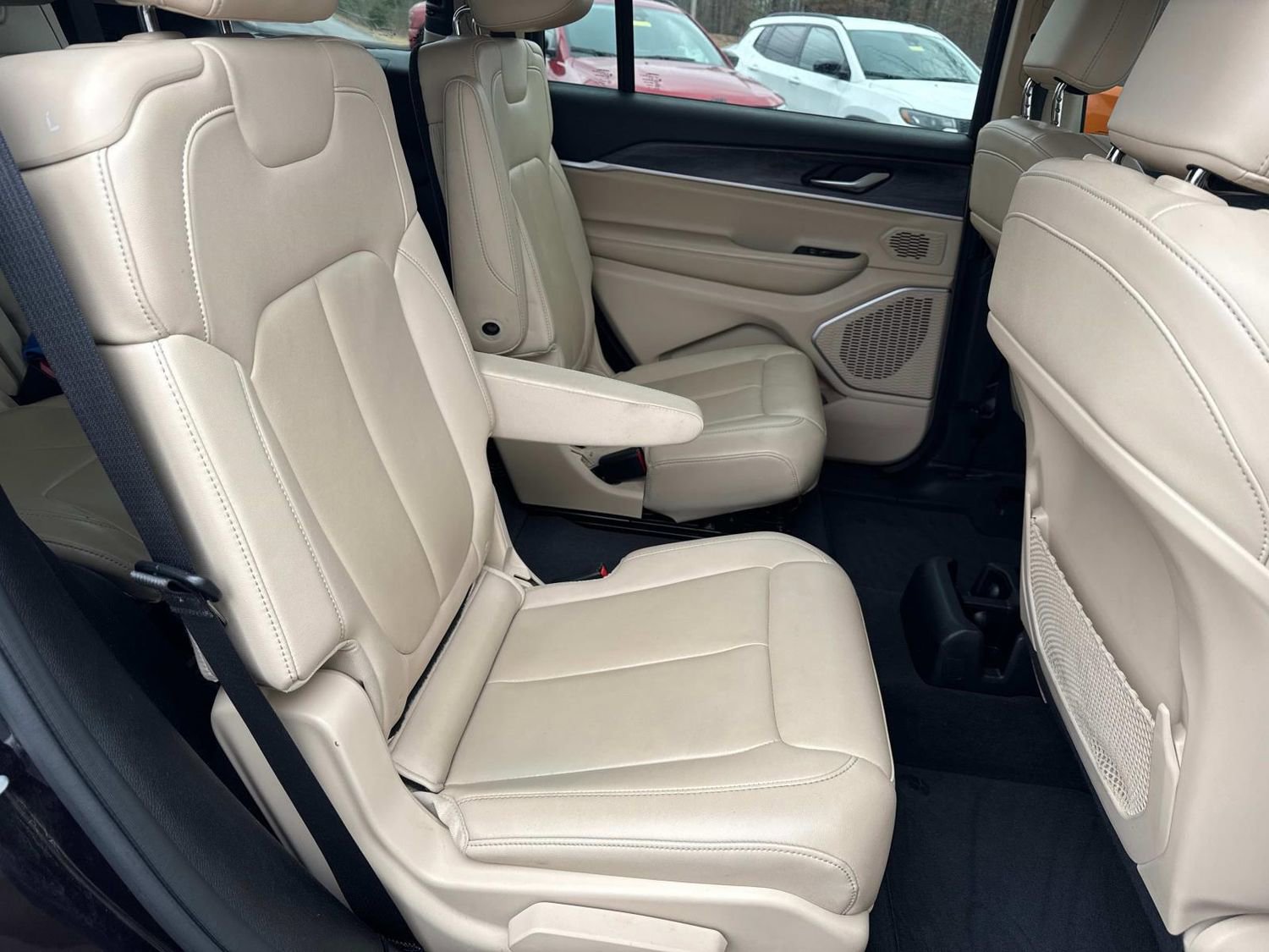 Used 2022 Jeep Grand Cherokee L Limited image 23