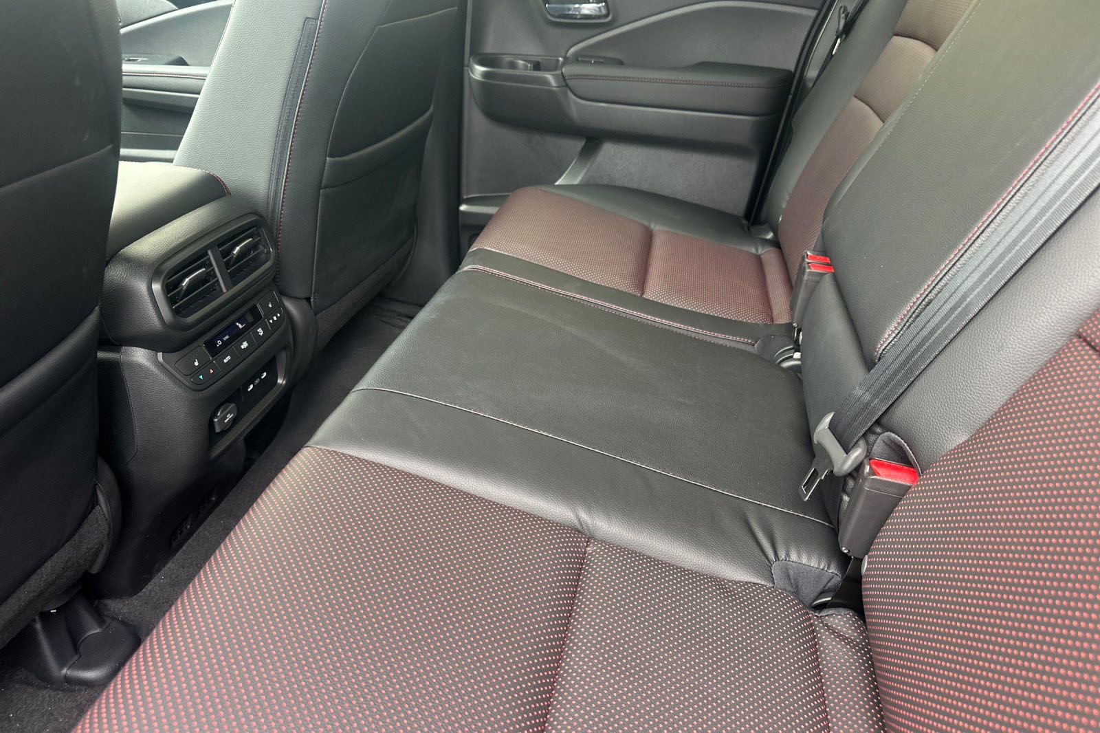 New 2026 Honda Ridgeline Black Edition image 13