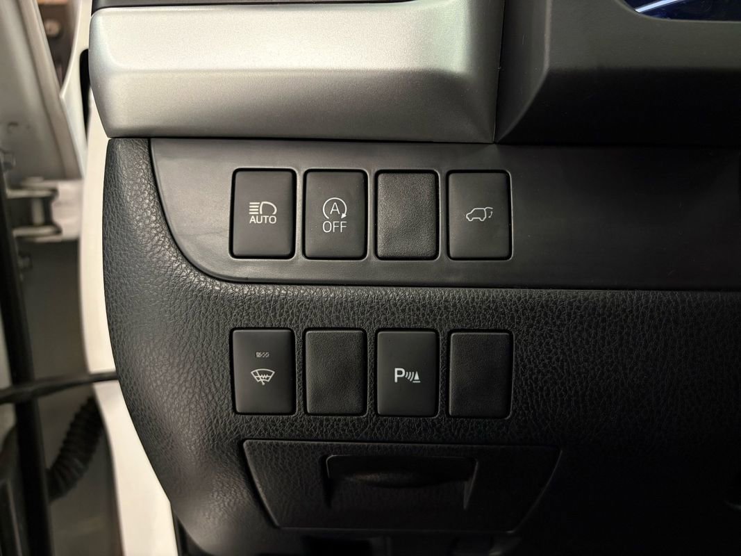 Used 2018 Toyota Highlander Limited w/ Protection Package #3 AWD/4WD image 26