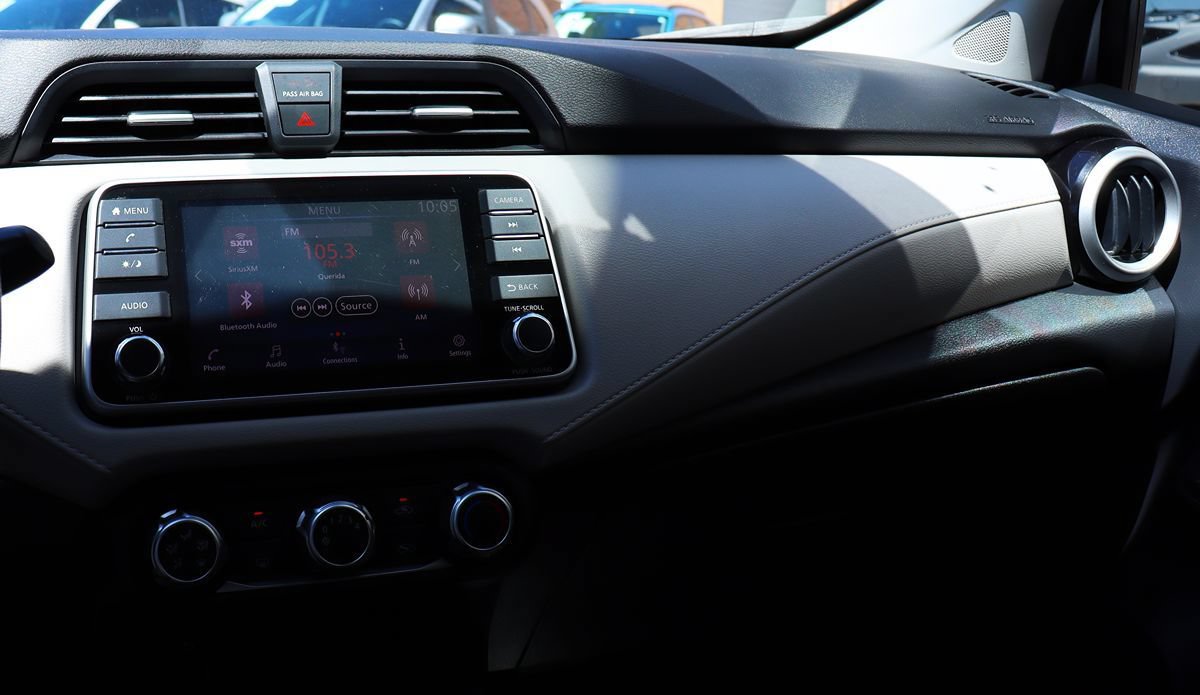 Used 2021 Nissan Versa SV FWD image 42