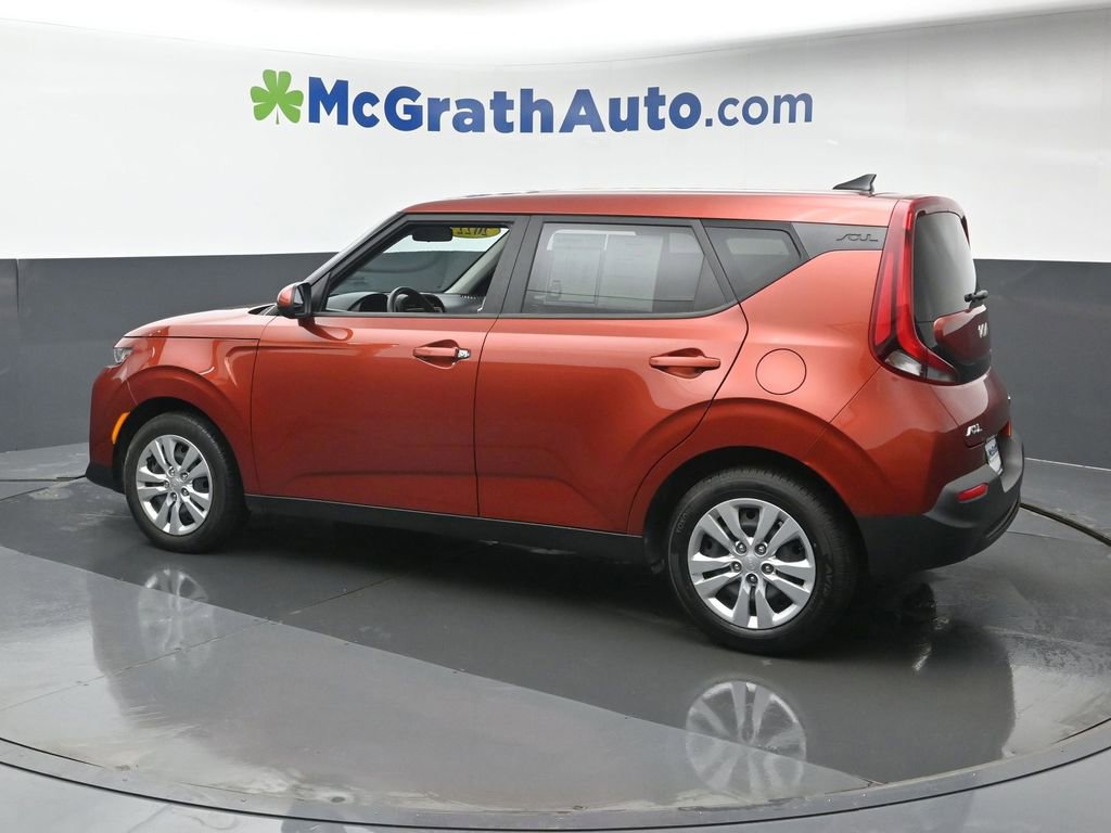 Used 2022 Kia Soul LX image 22