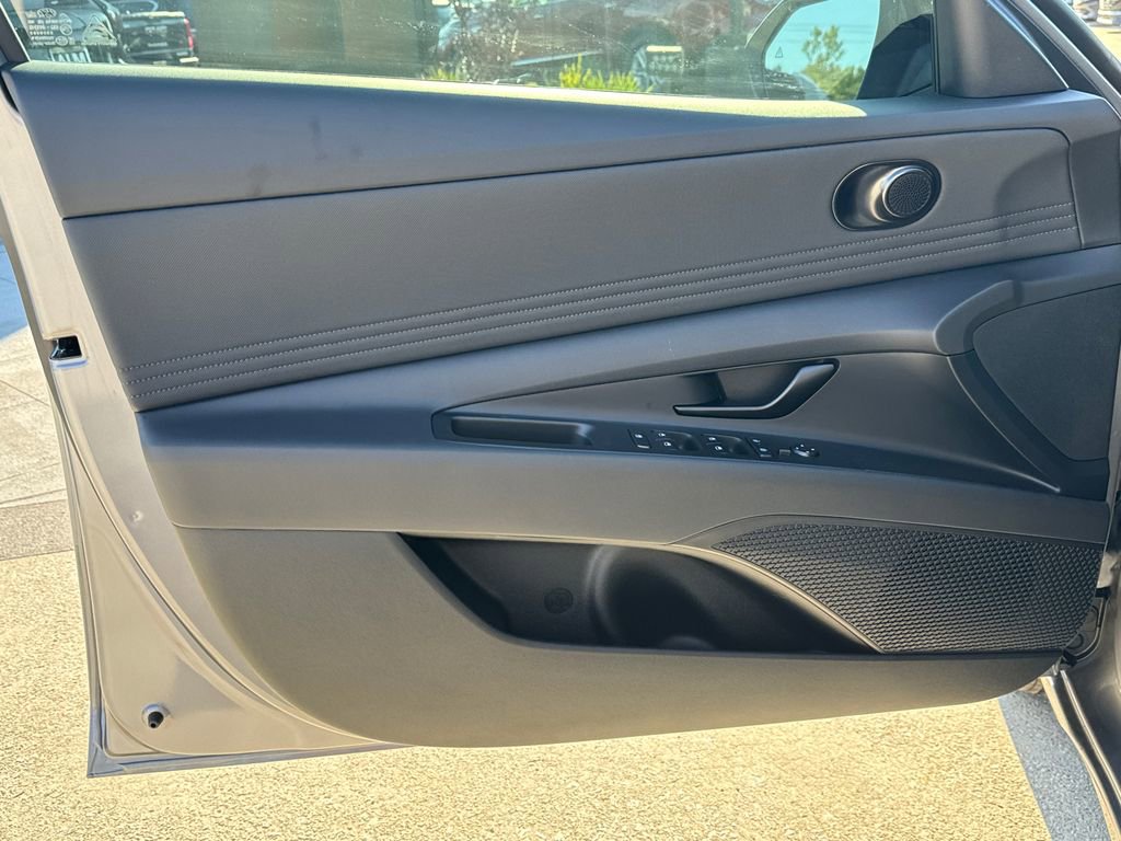 New 2025 Hyundai Elantra Sport image 10