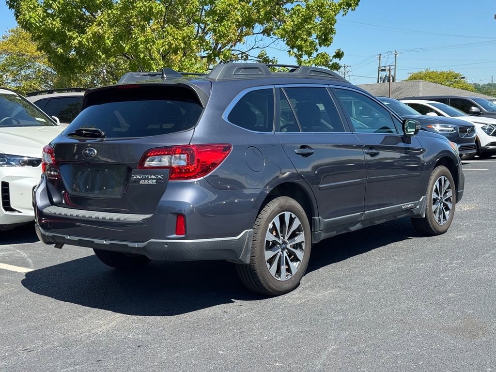 Used 2017 Subaru Outback 2.5i Limited image 3
