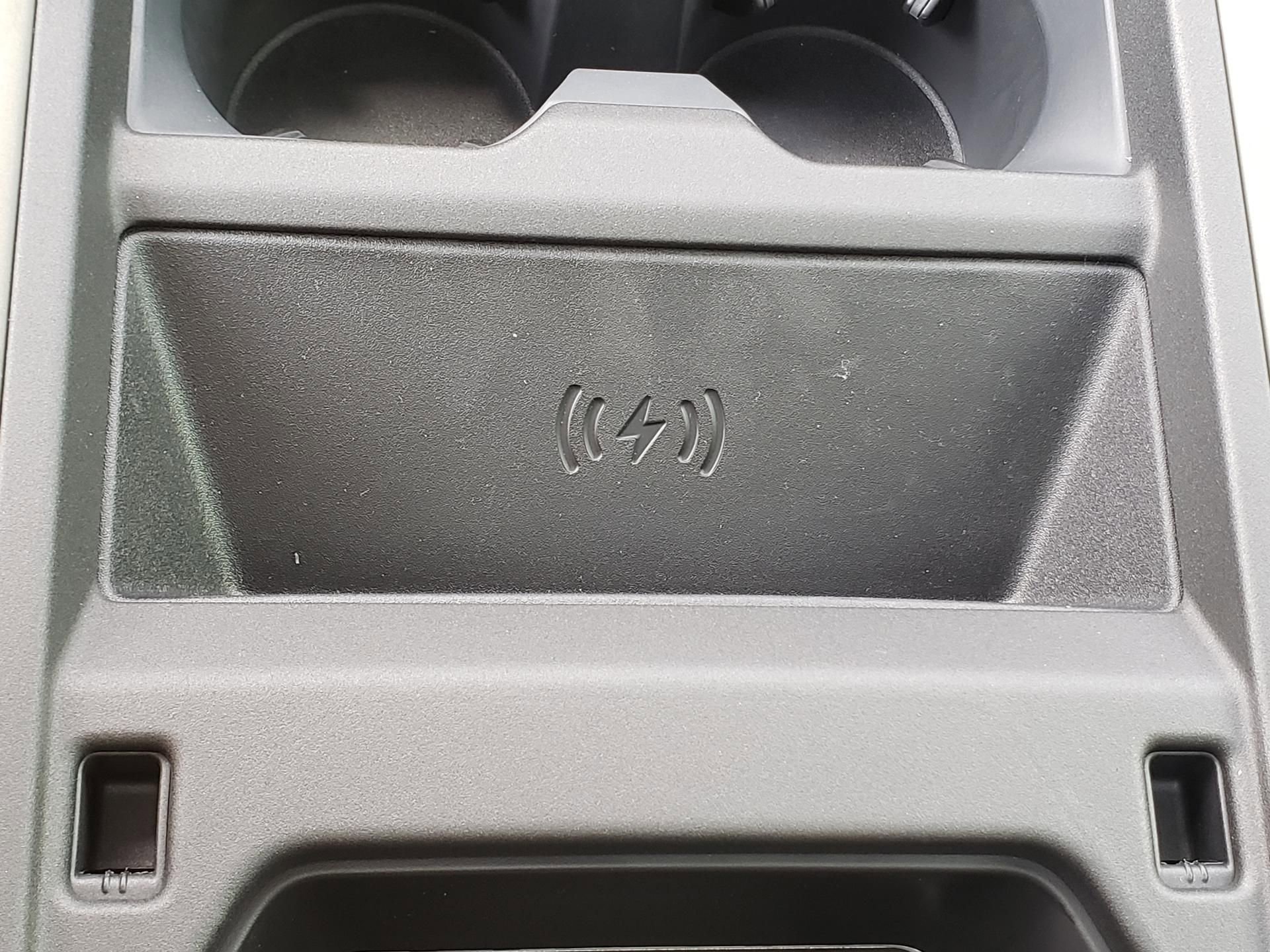 New 2026 Land Rover Defender 110 AWD/4WD image 26