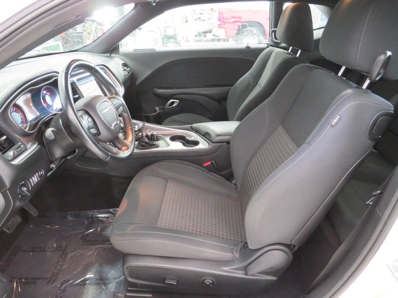 Used 2019 Dodge Challenger SXT AWD/4WD image 13