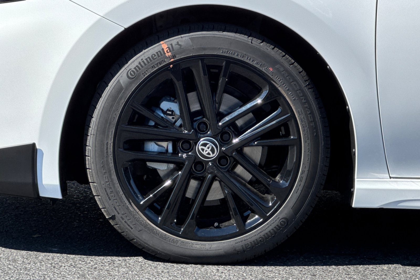 New 2026 Toyota Camry SE FWD image 32