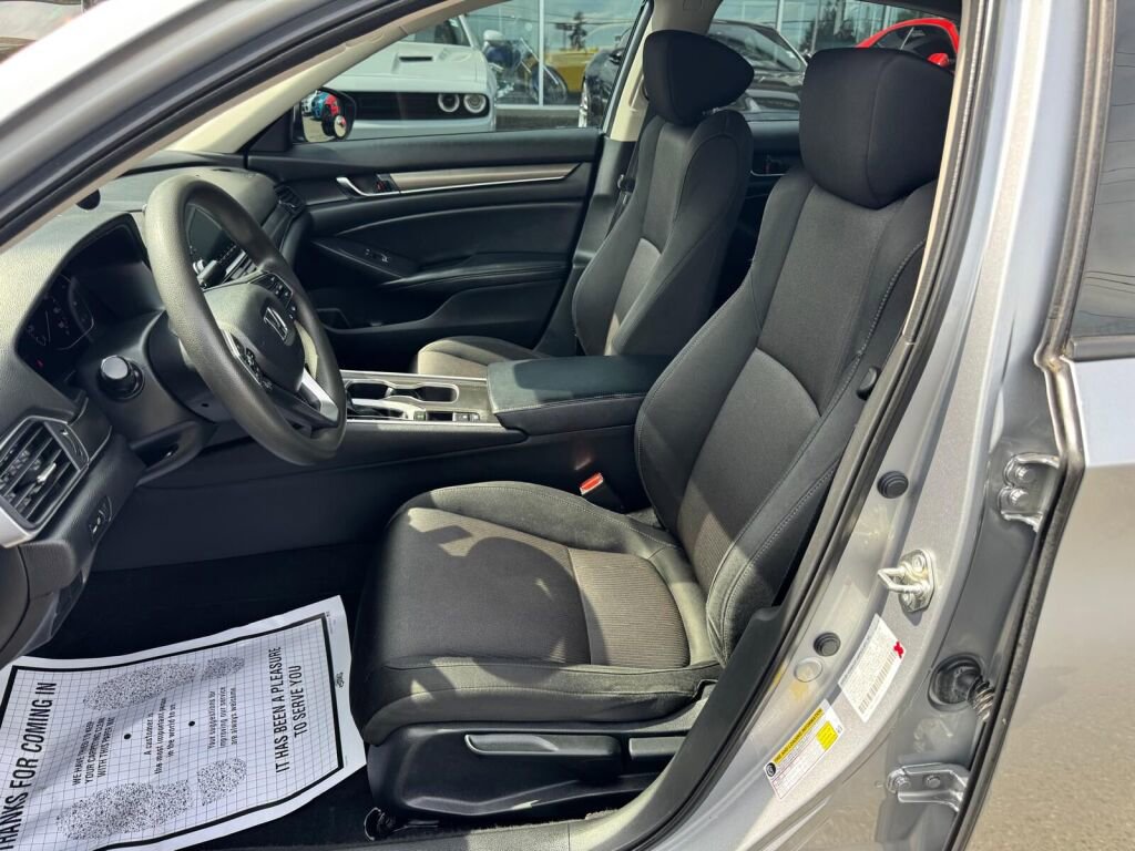 Used 2018 Honda Accord LX image 10