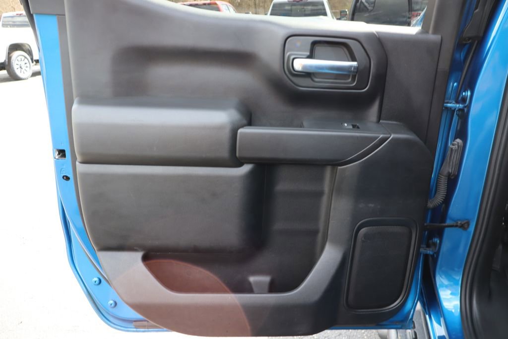 Used 2022 Chevrolet Silverado 1500 Custom w/ LPO, Dark Essentials Package image 21
