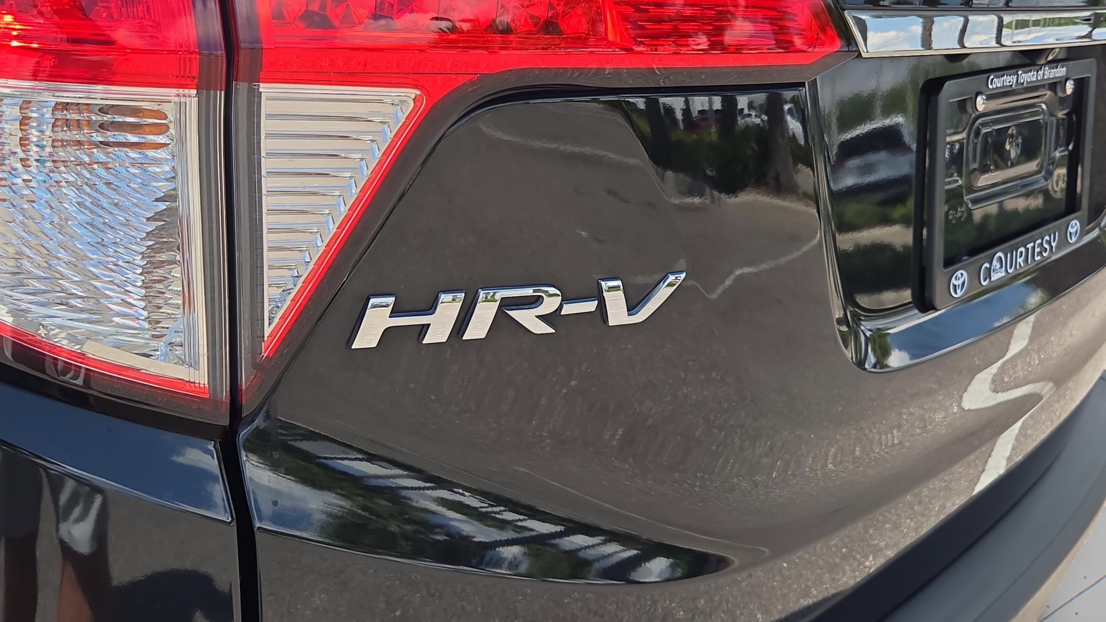Used 2019 Honda HR-V LX image 30
