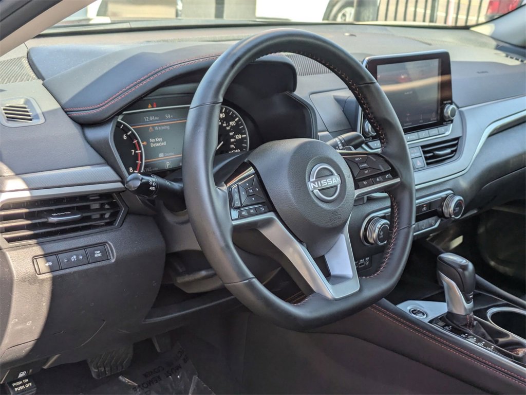 Used 2025 Nissan Altima 2.5 SR image 14