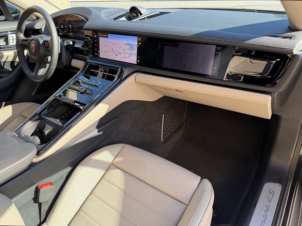 Certified 2025 Porsche Panamera 4S w/ Premium Package image 22