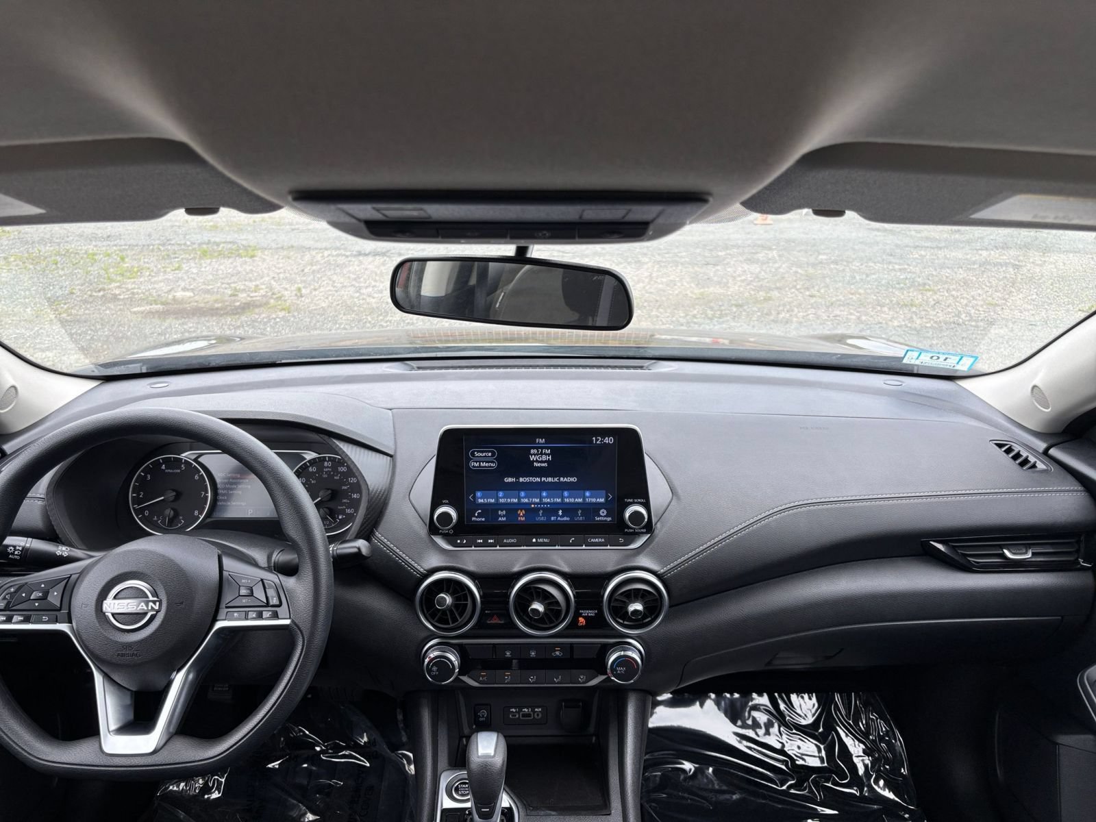 Used 2025 Nissan Sentra SV FWD image 28