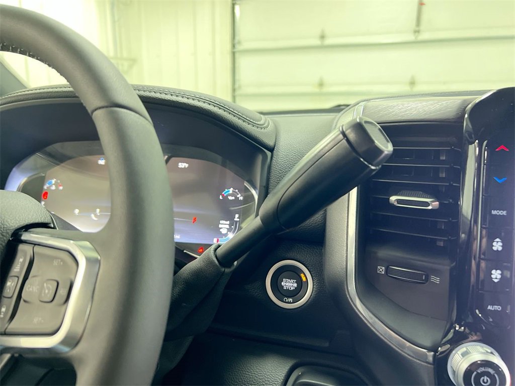 Used 2025 RAM 3500 Laramie image 16