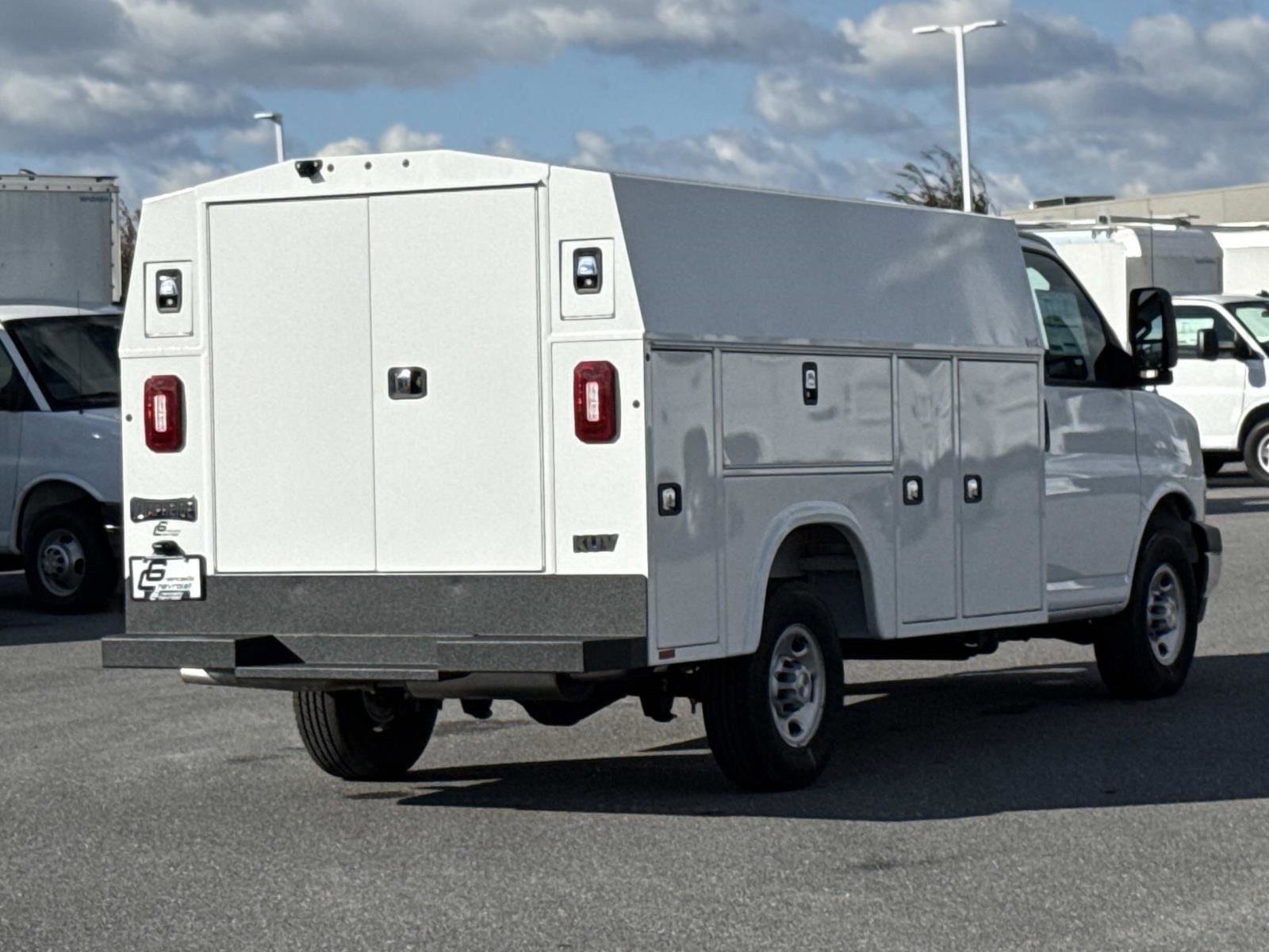 New 2025 Chevrolet Express 3500 w/ Power Convenience Package image 13