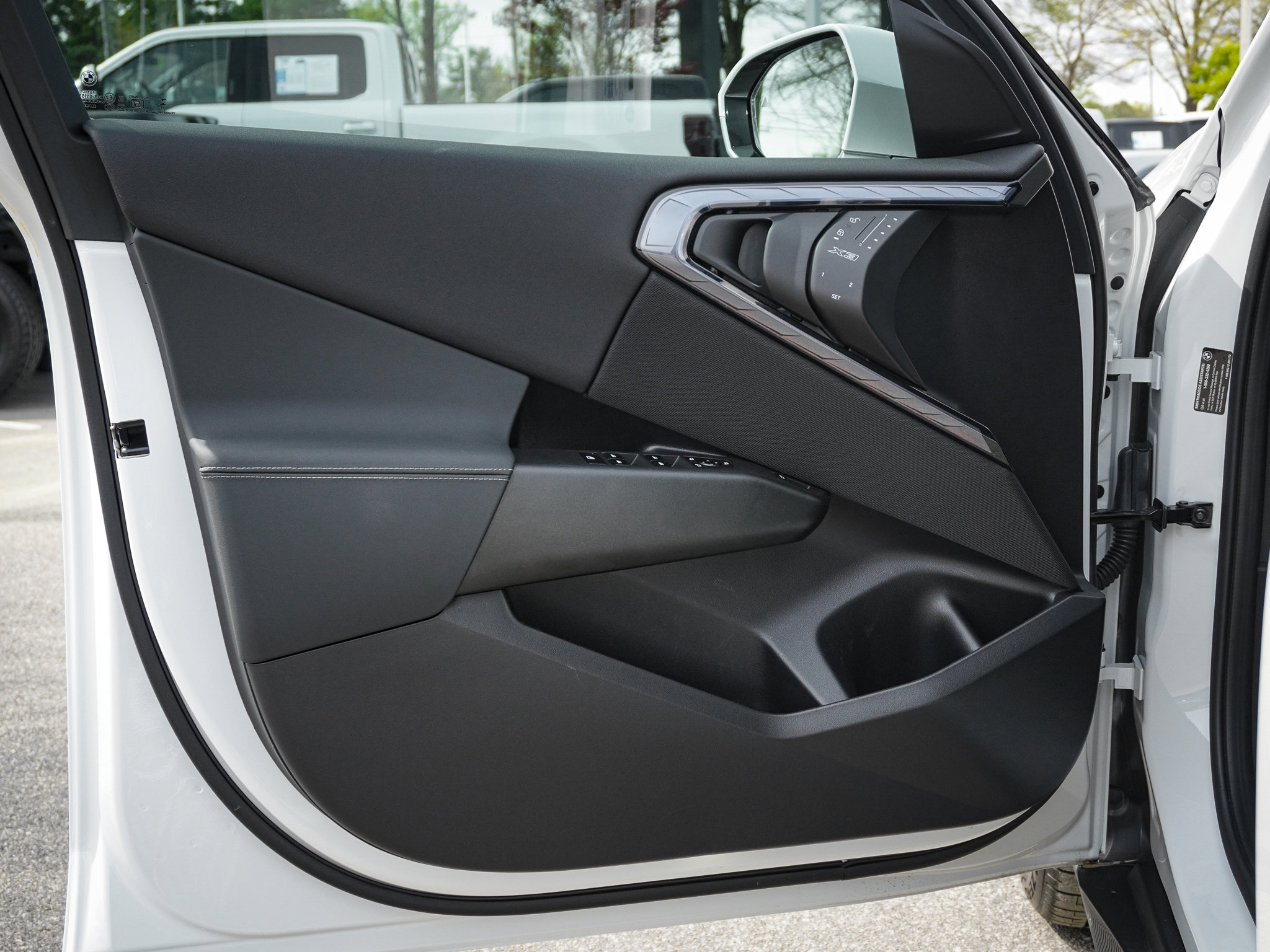 Used 2025 BMW X3 xDrive30i w/ Convenience Package image 14