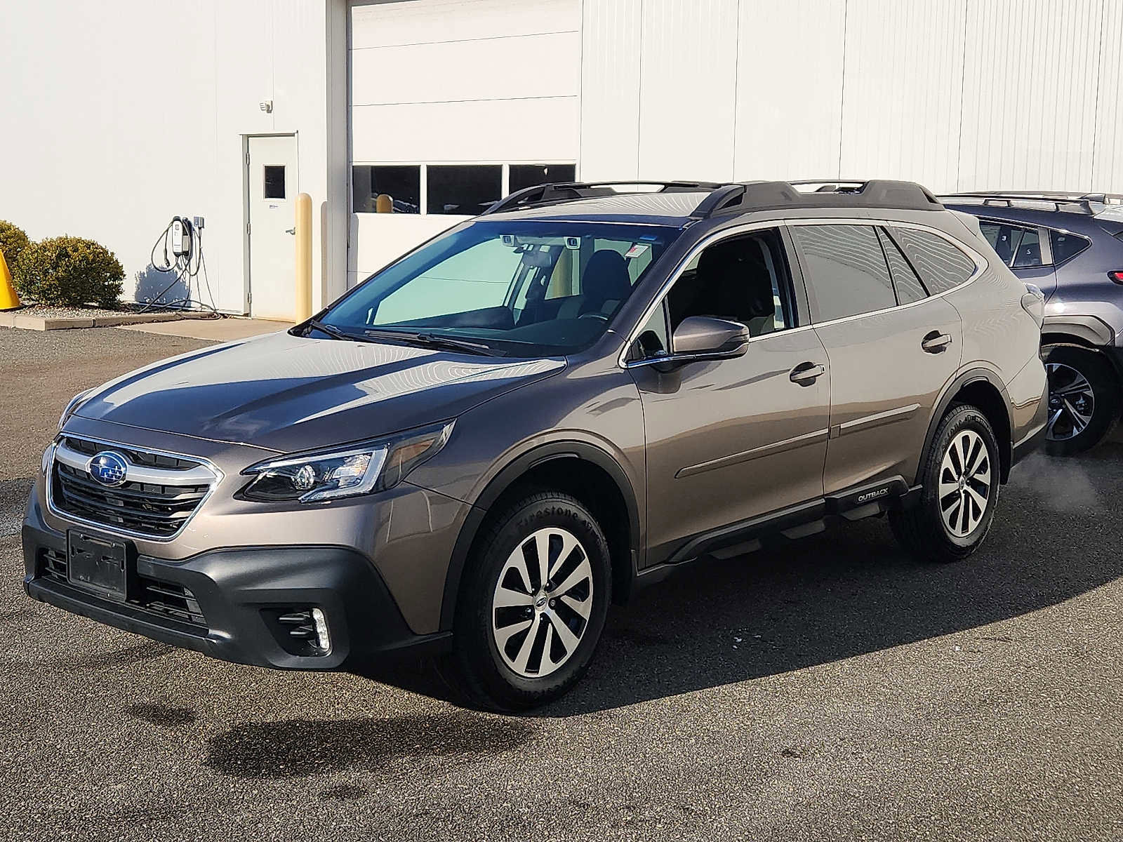 Used 2022 Subaru Outback Premium image 3