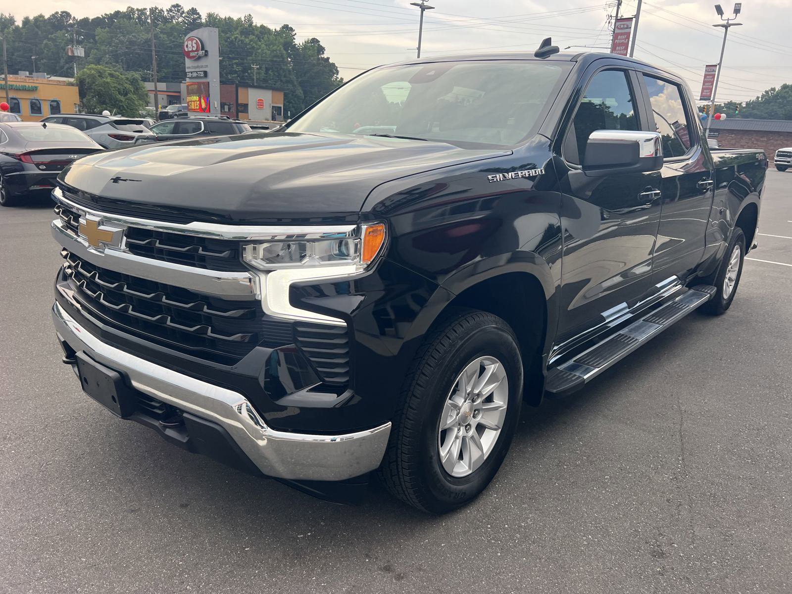 Used 2024 Chevrolet Silverado 1500 LT w/ Protection Package image 4