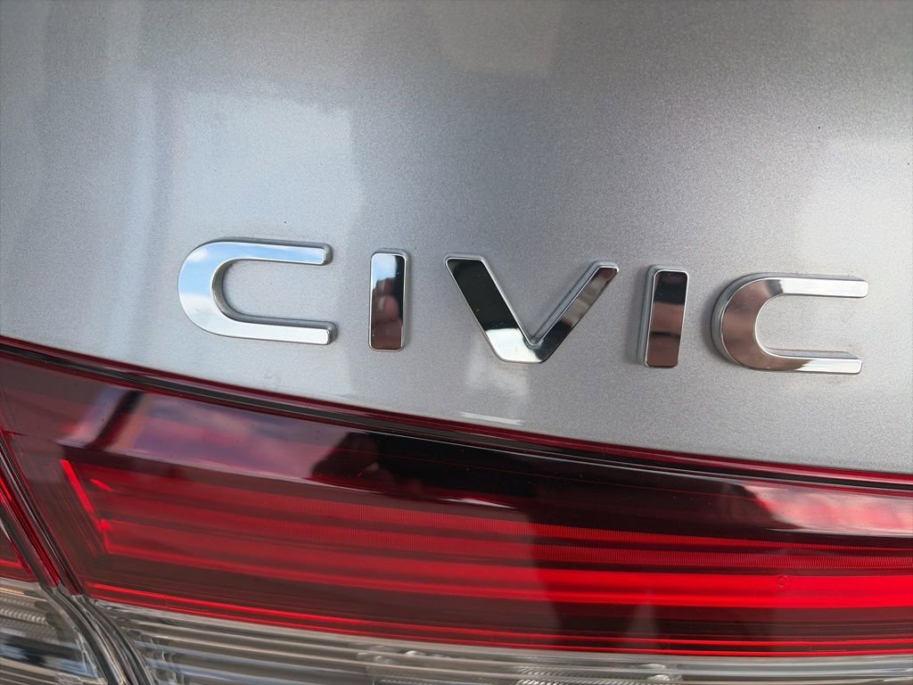 Used 2025 Honda Civic Sport image 24