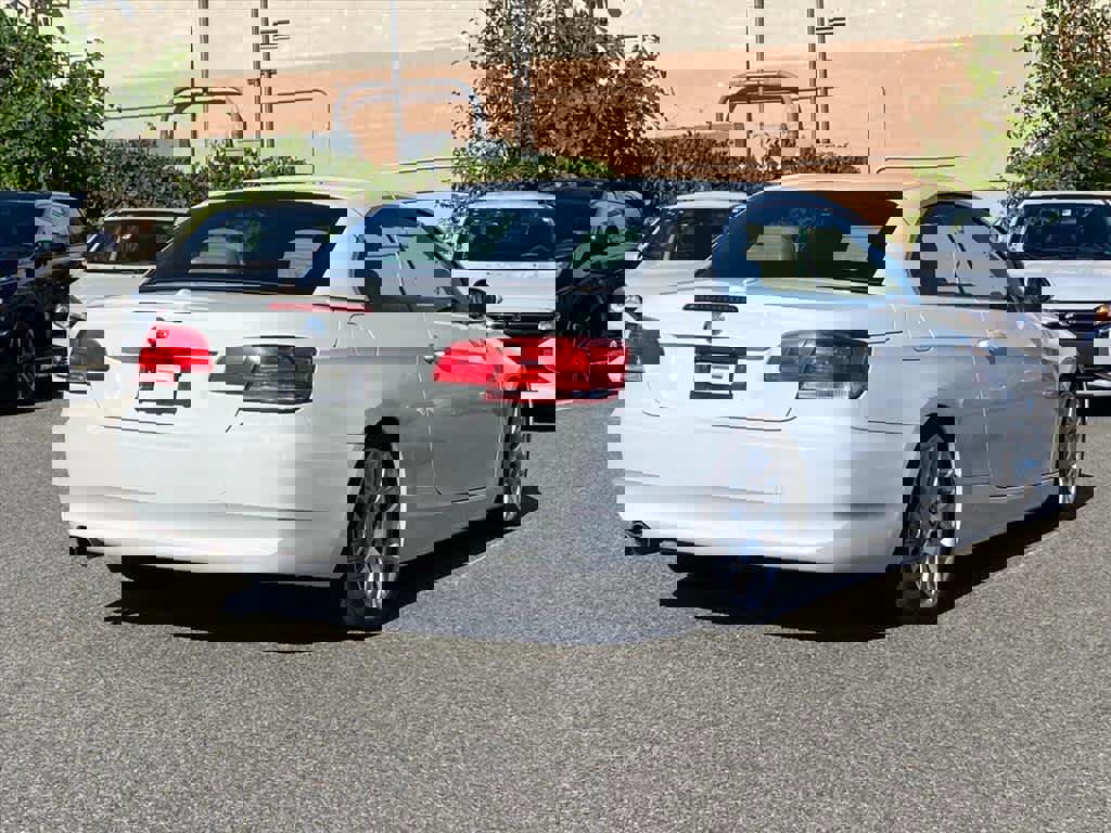 Used 2009 BMW 328i Convertible image 5