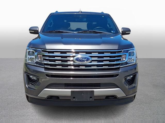 Used 2019 Ford Expedition XLT w/ Equipment Group 202A AWD/4WD image 2