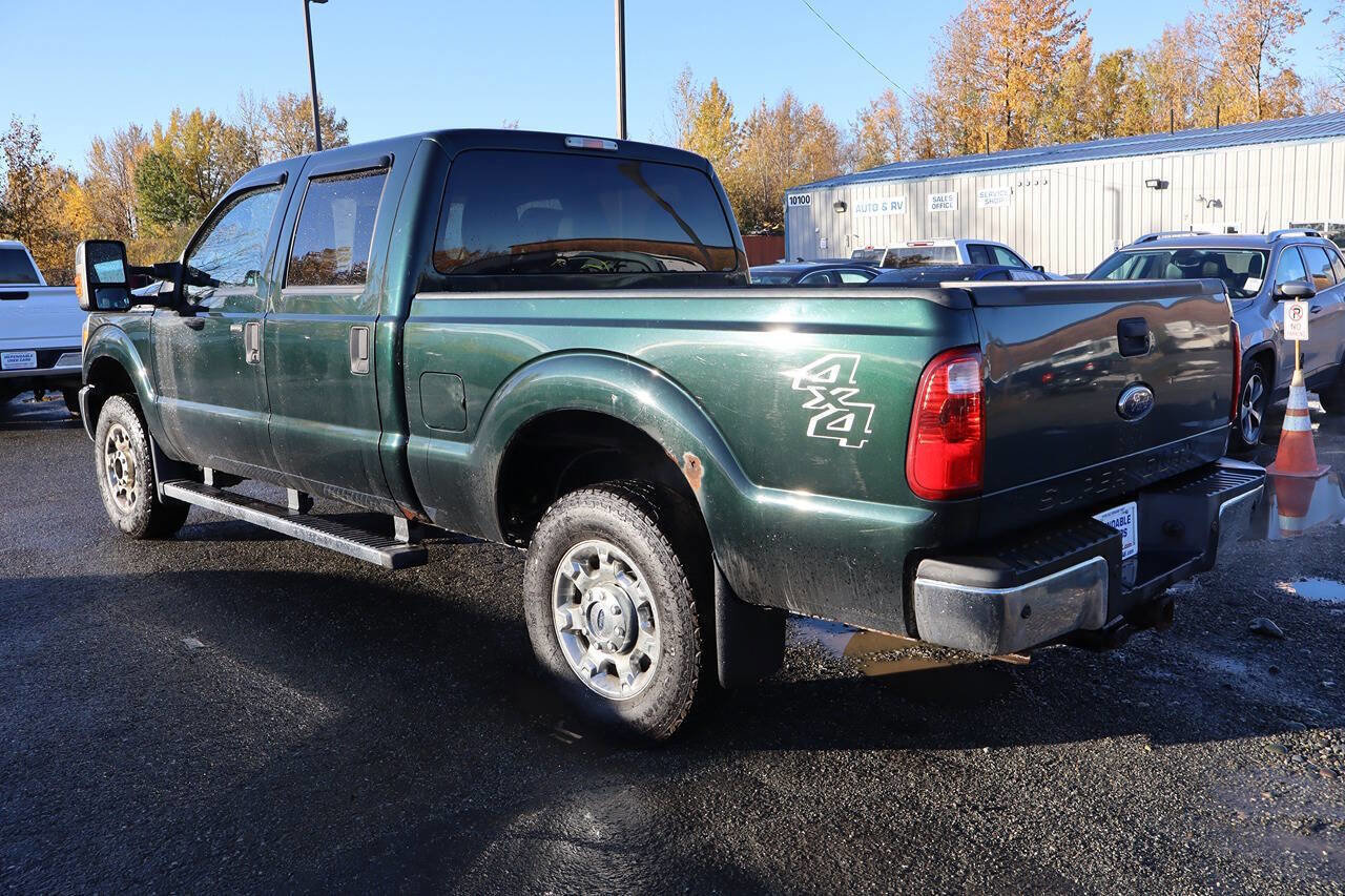 Used 2015 Ford F250 XLT w/ XLT Premium Package image 3