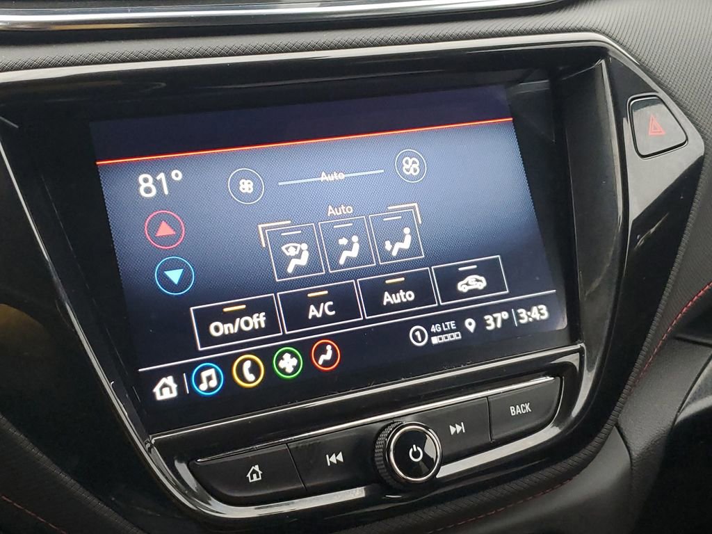 Used 2021 Chevrolet TrailBlazer RS w/ Technology Package image 17