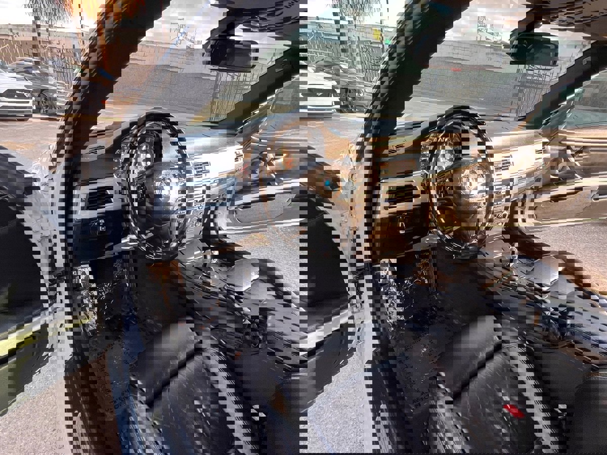 Used 2010 BMW M3 Coupe image 20