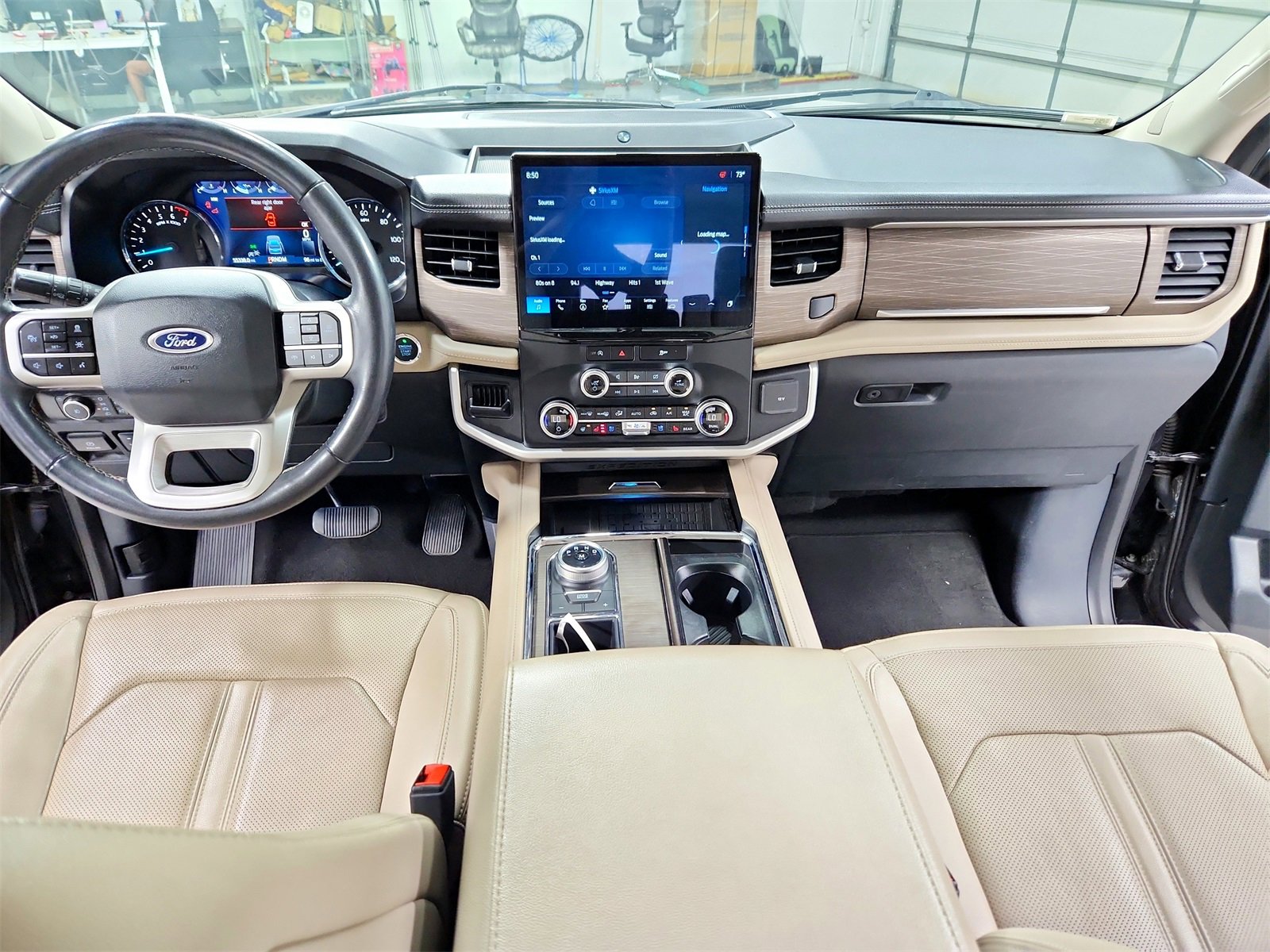 Used 2024 Ford Expedition Limited image 27