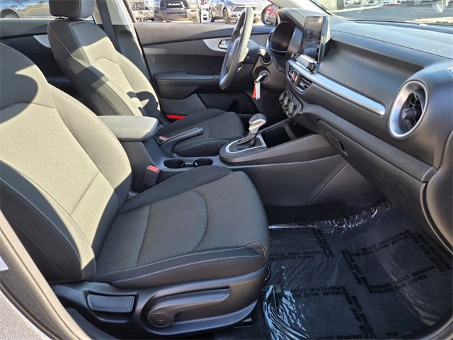 Used 2023 Kia Forte LXS image 20