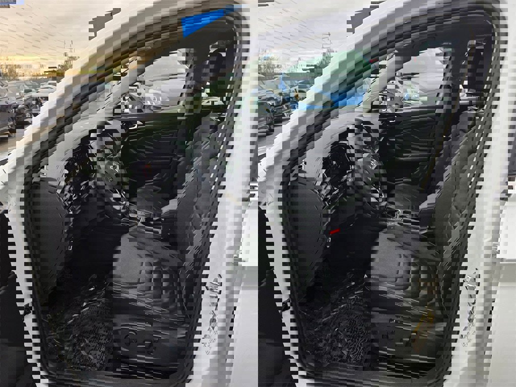 Used 2022 Volkswagen Jetta SEL image 12