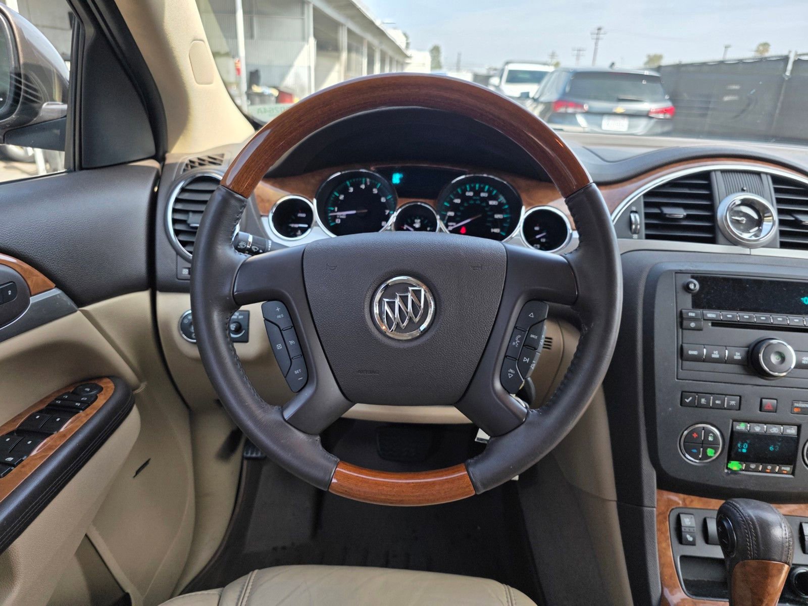 Used 2011 Buick Enclave CXL image 18