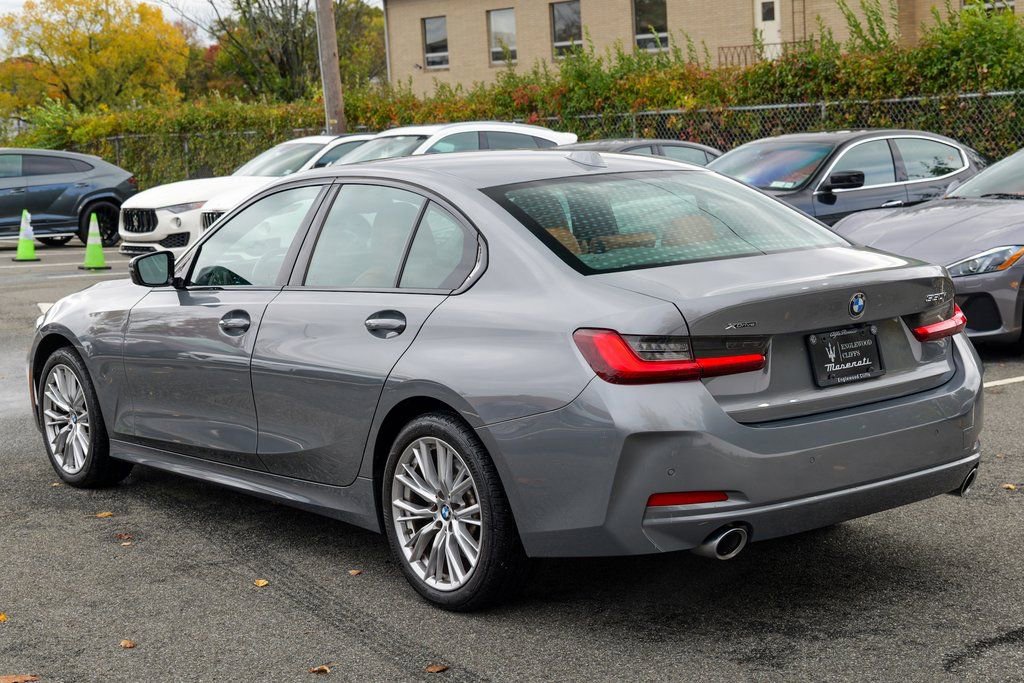 Used 2023 BMW 330i xDrive Sedan w/ Driving Assistance Package image 5