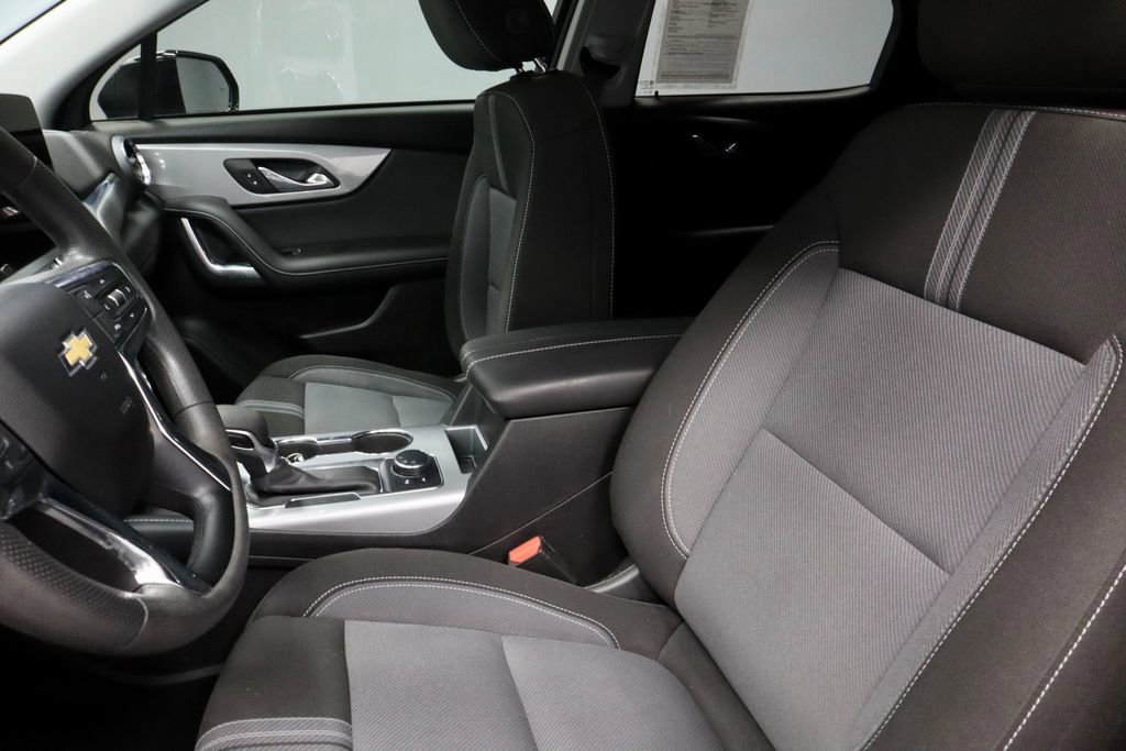 Used 2024 Chevrolet Blazer LT w/ Convenience Package FWD image 26