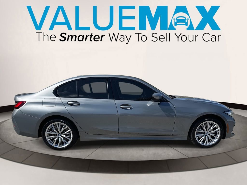 Used 2023 BMW 330i Sedan image 2