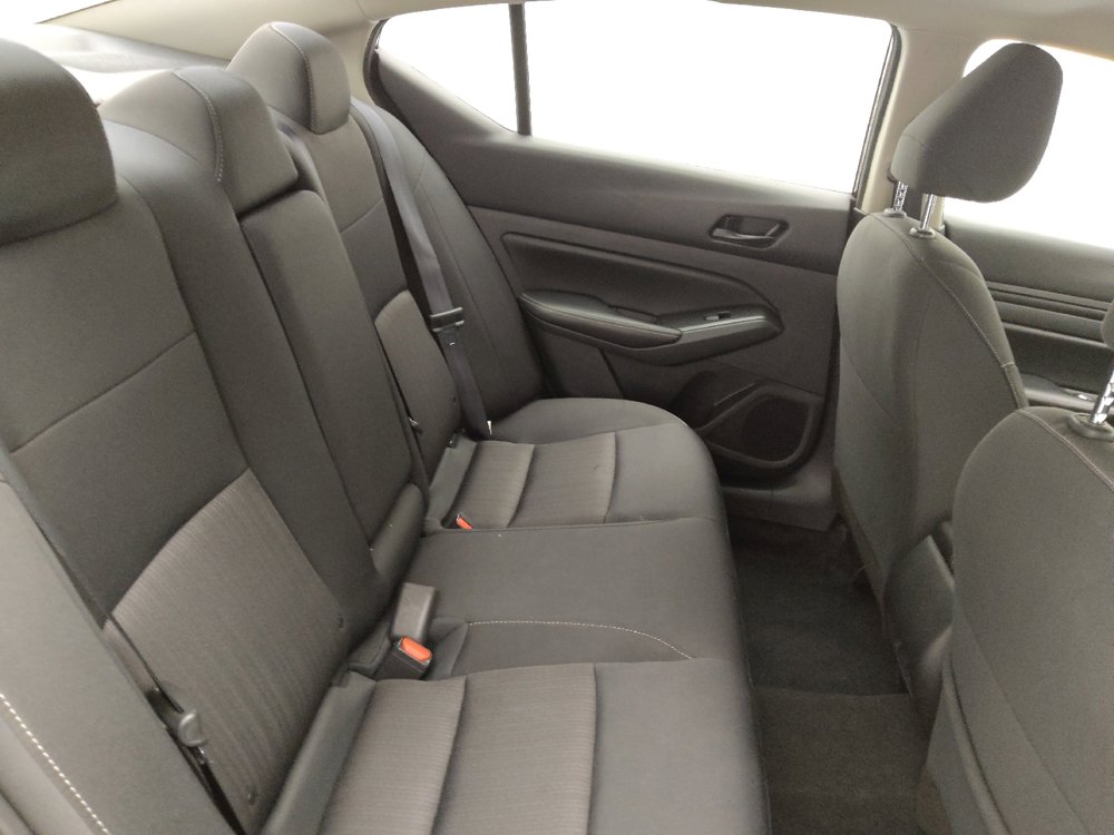 Used 2024 Nissan Altima 2.5 SV image 19