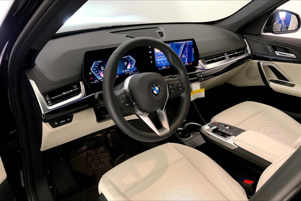 New 2026 BMW X1 xDrive28i w/ Convenience Package AWD/4WD image 4