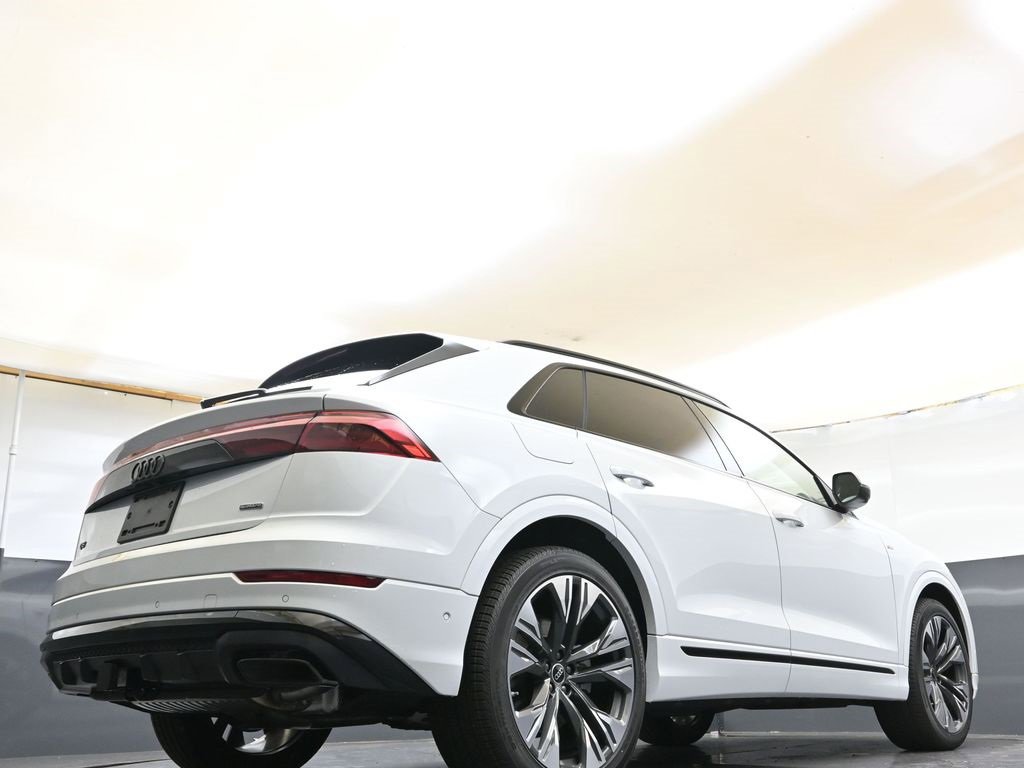 New 2026 Audi Q8 Premium Plus image 33
