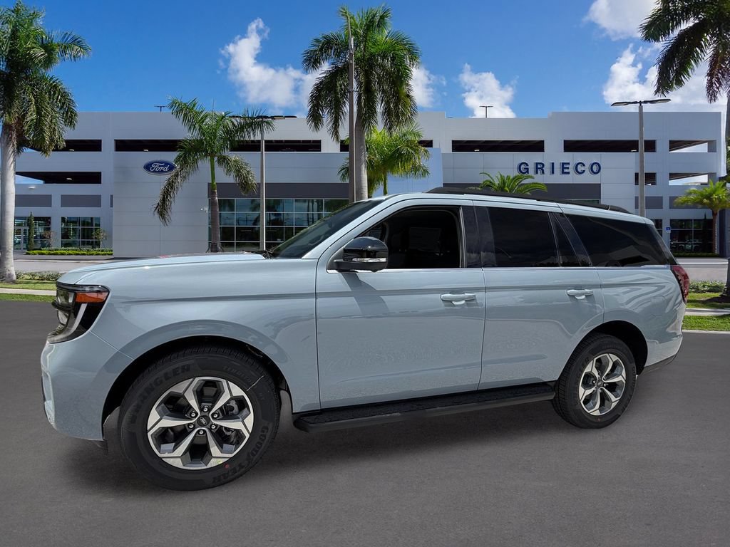 New 2027 Ford Expedition Active RWD image 3