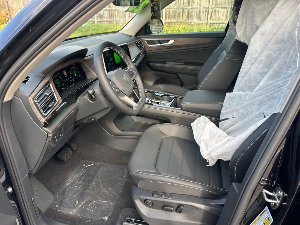 New 2026 Volkswagen Atlas SEL image 6