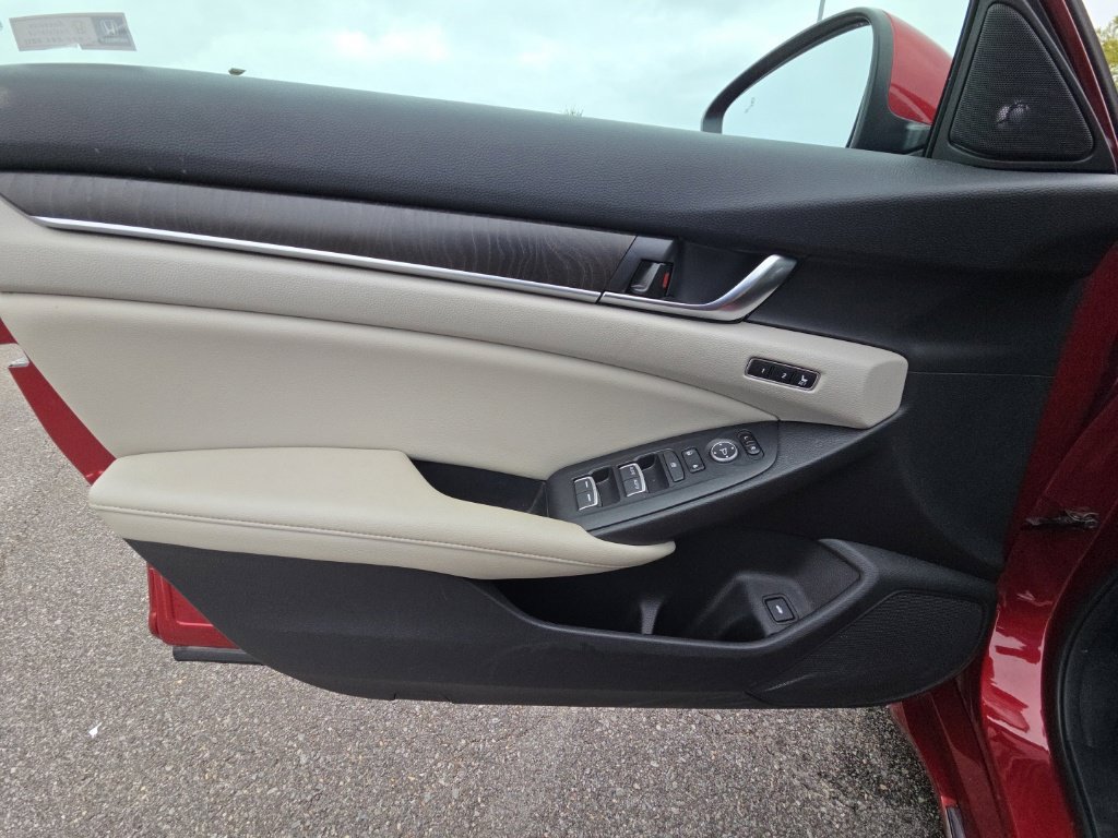 Used 2019 Honda Accord EX-L image 29