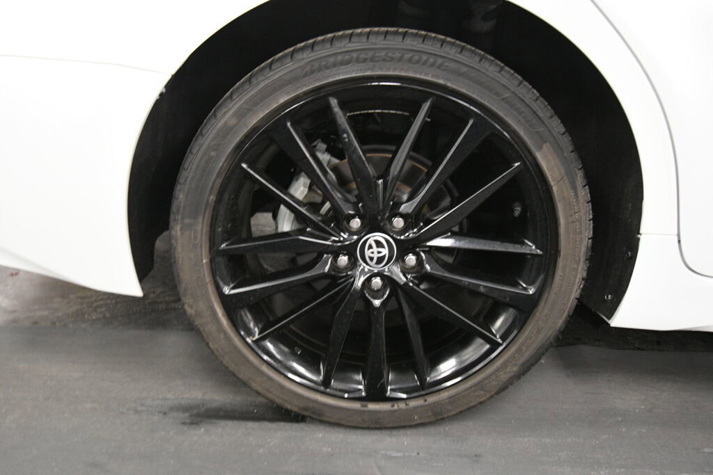 Used 2023 Toyota Camry XSE w/ Cold Weather Package image 30