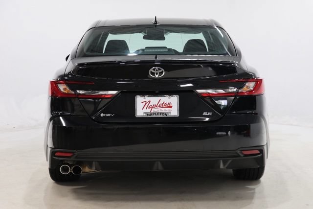 Used 2025 Toyota Camry SE FWD image 7
