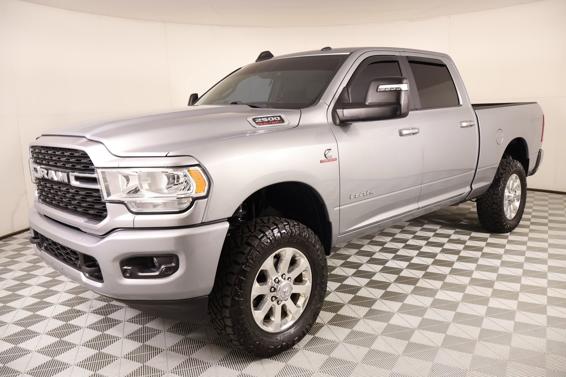 Used 2024 RAM 2500 Big Horn w/ Sport Appearance Package image 10