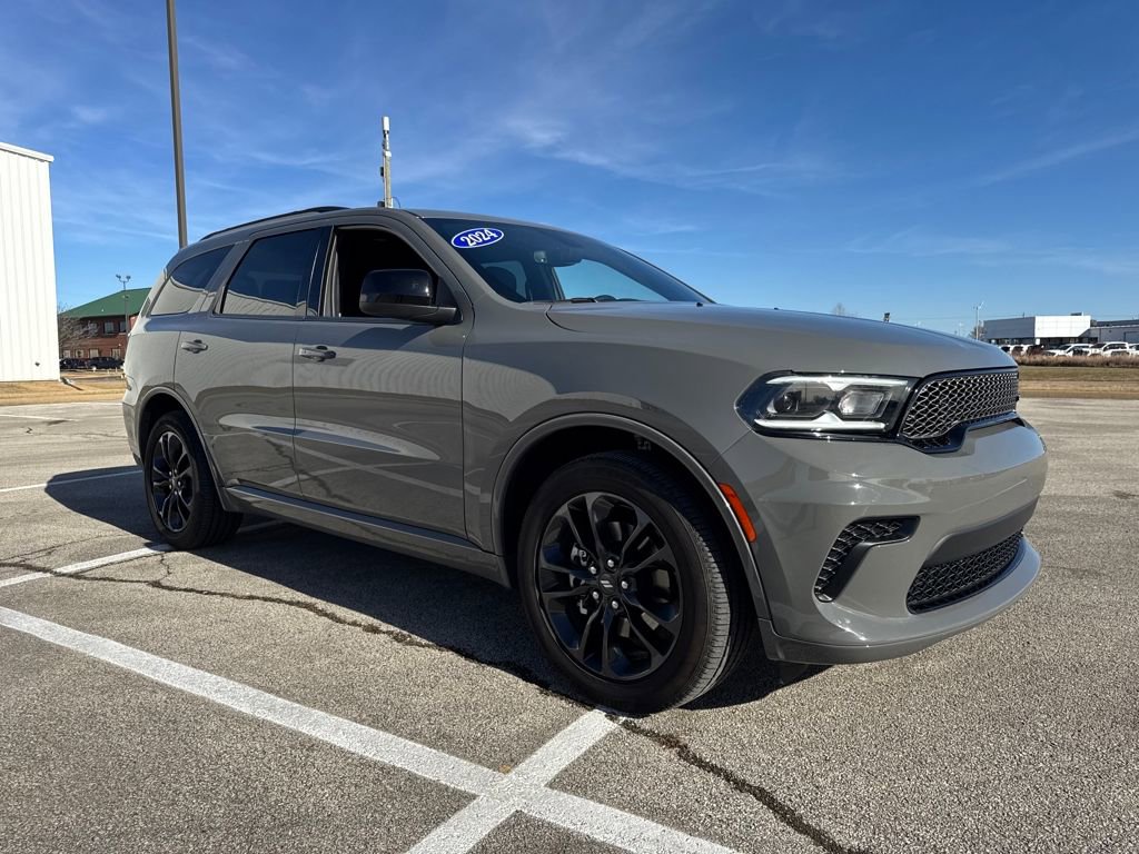 Used 2024 Dodge Durango SXT w/ SXT Blacktop Group image 9