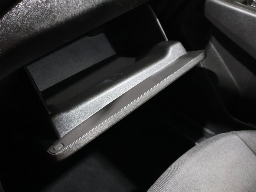 Used 2021 Chevrolet Equinox LT image 33