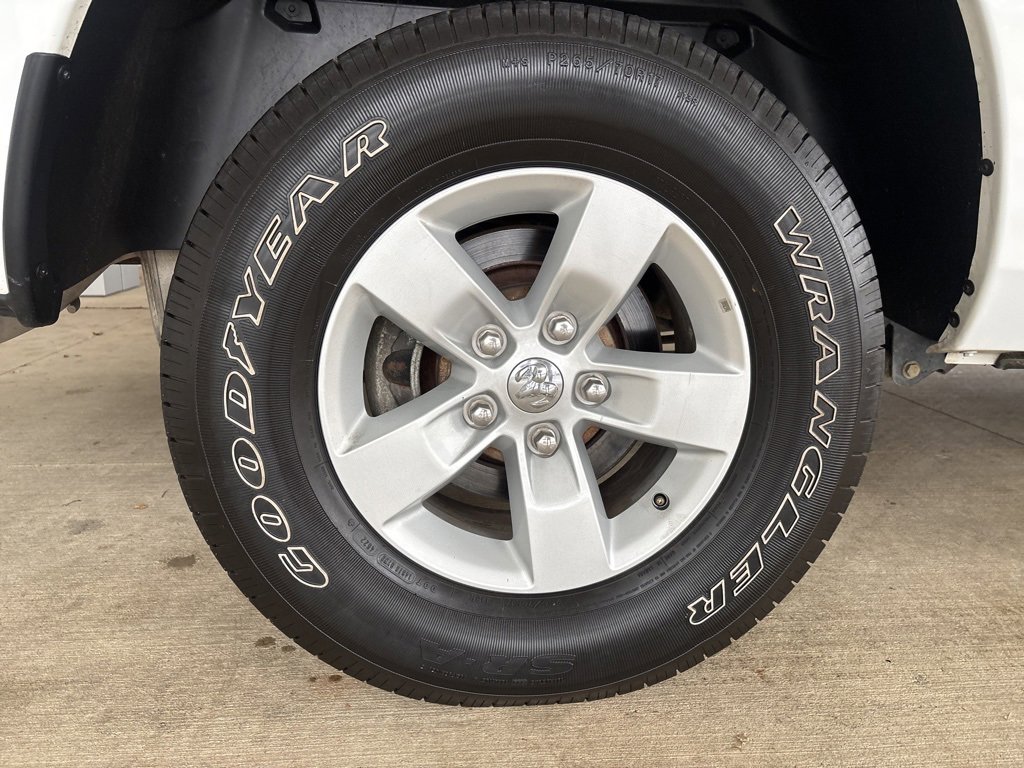 Used 2022 RAM 1500 Classic SLT w/ Electronics Convenience Group image 36