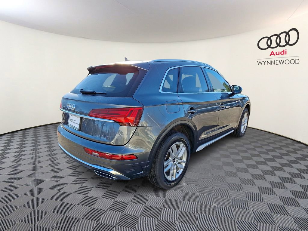 Used 2023 Audi Q5 2.0T Premium w/ Convenience Package image 5