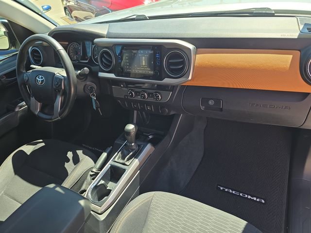 Used 2017 Toyota Tacoma SR5 w/ Tow Package image 11